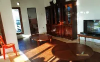 Homestay Mama Hotels in Bukittinggi