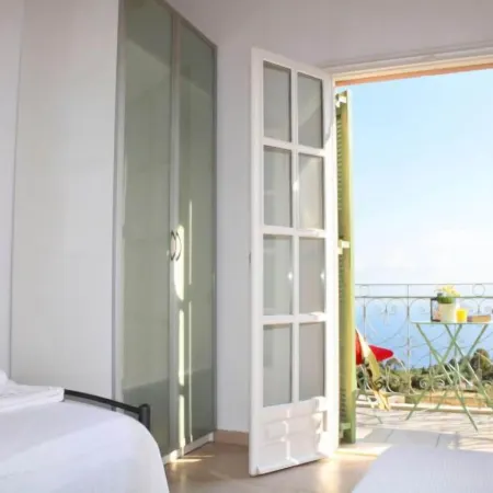 Aegina Colors