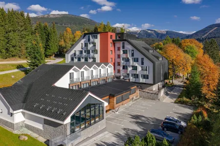 Wellness Hotel Astra Отели рядом с достопримечательностью «Čihadlo»