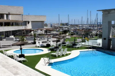 Suites Puerto Sherry Hotels near Baluarte de Zuazo