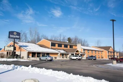 Boarders Inn & Suites by Cobblestone Hotels - Wautoma Hotels in Mount Morris