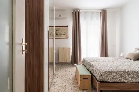 Bari Station Classic Apartment by Wonderful Italy