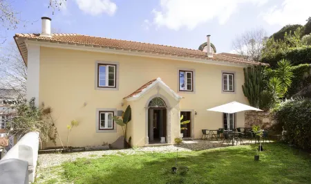 Palácio de Sintra Boutique House Отели рядом с достопримечательностью «Замок мавров»