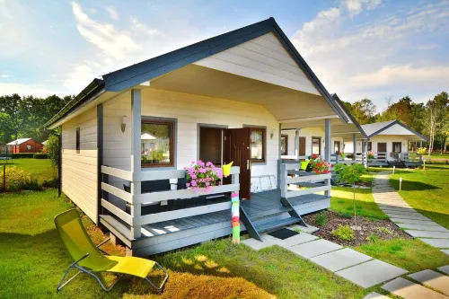 Cottage in Jaros Awiec Near Heated Pool
