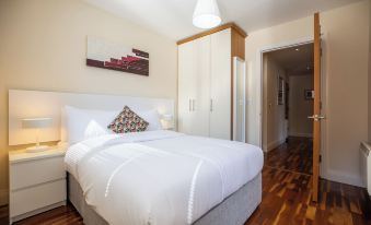 Georgian Square Apartments