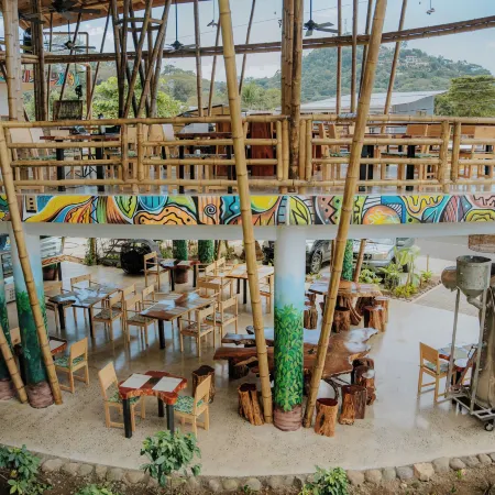 Bonding Coffee Roaster Café & Hotel