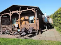 Cozy Cottages for 4 People, 600m From the Lake, Kolczewo
