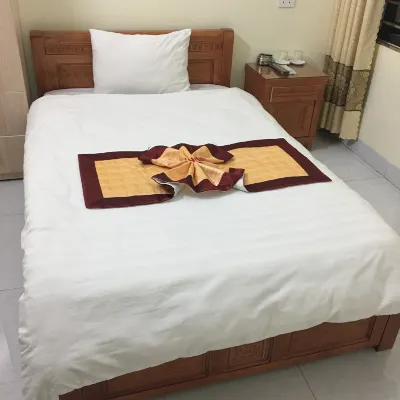Duc Thang Guest House (Nhà Nghỉ Đức Thắng) Hotels near Museum of Dien Bien Phu Victory