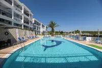 Christina Apartments - مسبح