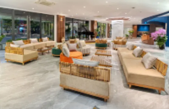 เดอะ อัลมิน โฮเต็ล