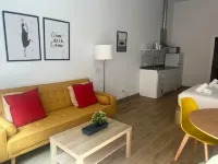 Triana Suite Apartament Hôtels à : San Juan de Aznalfarache