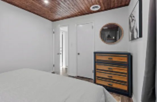 Private Garden Retreat - King Bed - mins TMH + Downtown + FSU!