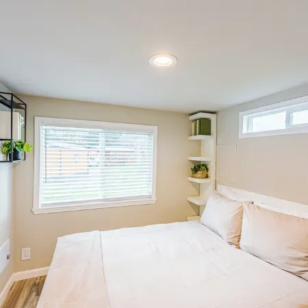 Rainforest Tiny Home Retreat: Nordic