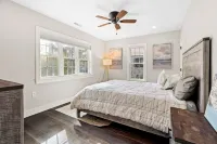 Hampton NH / North Beach / Plaice Cove <br>Luxury whole house and great yard.