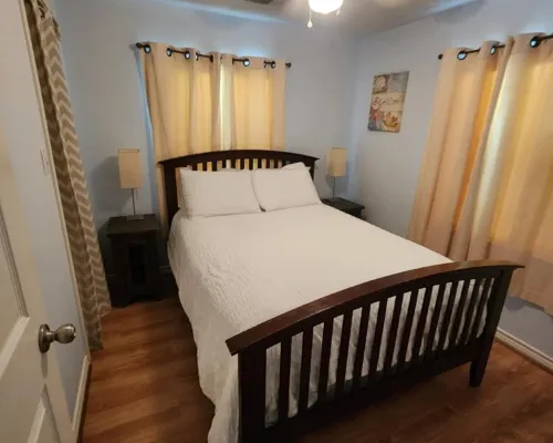 Peach House close to ICW & Sargent beach Hotels in Sargent