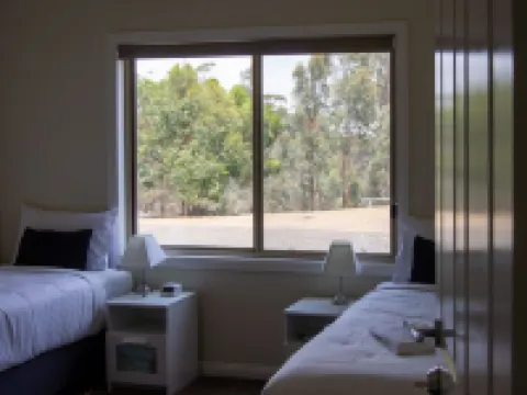 Bung Bong Hill Cottage Hotels in Maryborough