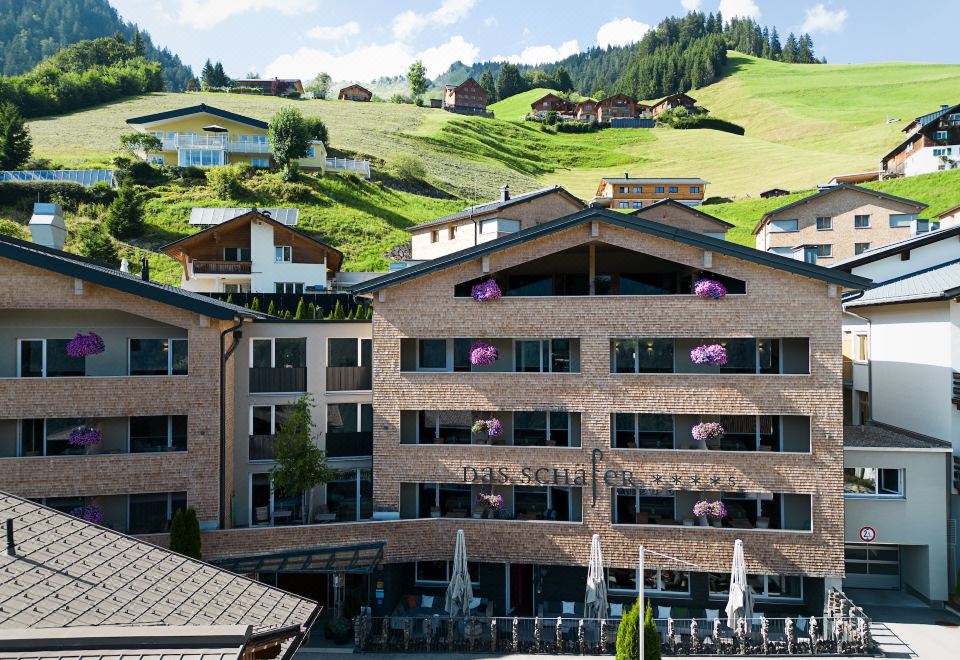 hotel overview picture