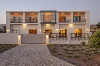 Glow Boutique Suites - Ocean View
