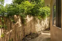 Adorable 1BR Cottage Walk to the Beach Priory Hotels in Priory