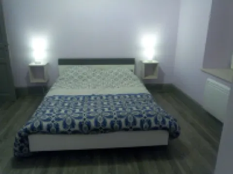 New renovated gite located less than 100 m from the lake, 80 €/nuit outside holidays