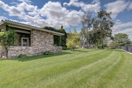 Family Friendly 5 Bed 5 Bath 6000 SF Ranch With Pool