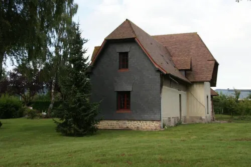 House with garden with access to the disabled