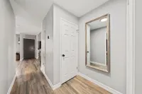 Perfect 2 bedroom 2 bath condo with a pool and gym Hotels in Arden-Arcade