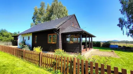 Exclusive Retreat near the Bohemian Switzerland National Park with 3 bedrooms! Отели в г. Јанов