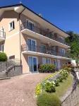 Lake View, Luxury Apartment in Someraro, Stresa - Apartment NORTH