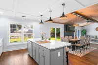 NEW IMMACULATE and quiet 4br Retreat between SAV DownTown & Tybee Island