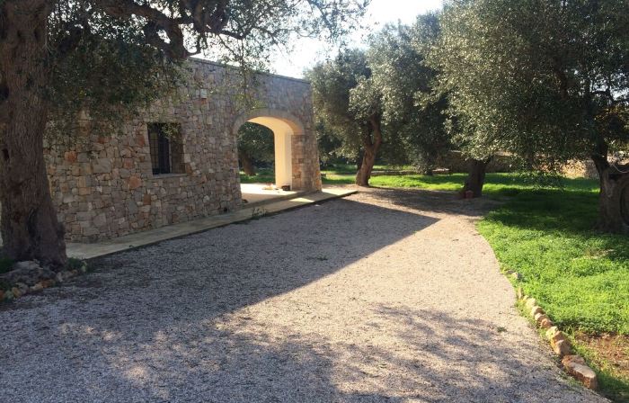 San Gregorio Villa with Secular Olive Grove, Garden, Porch and Private Pool
