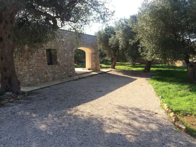 San Gregorio Villa with Secular Olive Grove, Garden, Porch and Private Pool Hotel in zona Palazzo Romano