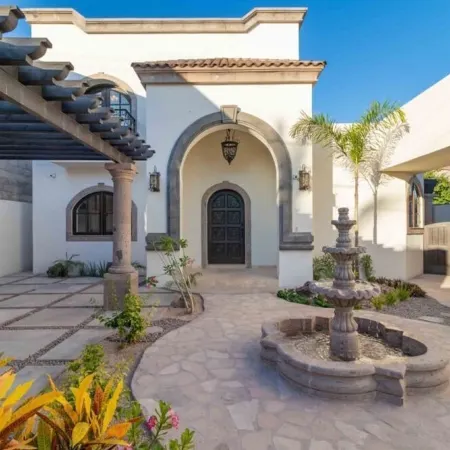 Momo's Casita in a prime central location.