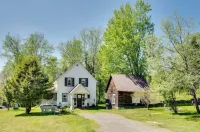 Pittsburg Vacation Rental ~ 1 Mi to Lake Francis!