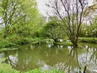 Set in the Normandy countryside, with many tourist attractions within 30 minutes