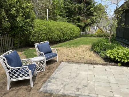 Adorable, Bright and By the Bay!