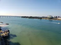 Florida escape Quiet area.Restaurants all over,Clearwater 1 hr away,Orlando1hr.