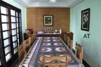 Beautiful Townhouse in Lázaro Beach - Ubatuba Hotels in Praia do Lazaro