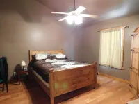 Mountain Paradise 2 Hotels in Otero County