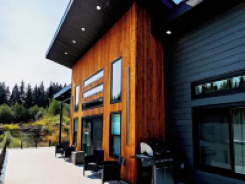 Bumbleberry 3 Bedroom Guest HomeNew Executive home in the heart of Kitimat BC Hotels in Kitimat