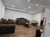 A peaceful abode with adventure and entertainment nearby!