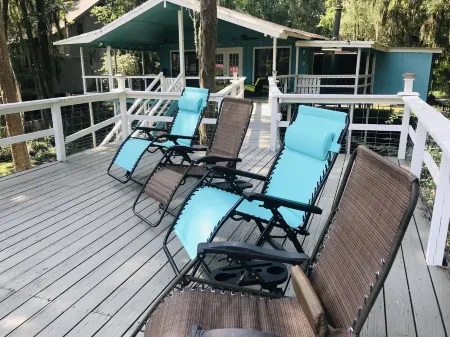 CADDO LAKE WATERFRONT on Big Cypress Bayou!