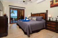 BEACHFRONT 2 Bd 2 Bath Condo, Discounted Rates with Ocean View at El Faro