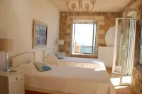 Beautifully Modernised Old Stone House with Amazing Views and Infinity Pool Hotels in Zacharo