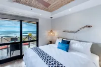 Oceanfront Rooftop Bahia Encantada Jaco L3