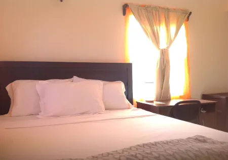 Panoramic View+Private+Cozy=Affordable