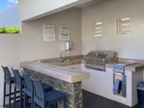 Palapa Suite # 6, walk to Eagle Beach 鷹海灘酒店