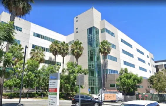 Newly built 2 bedroom ADU near Beverlywood. 5 minutes to Rodeo Drive! Отели рядом с достопримечательностью «Родео Драйв»