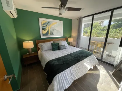 Casa Vista Verde - Gorgeous views, rooftop pool, walk to Centro