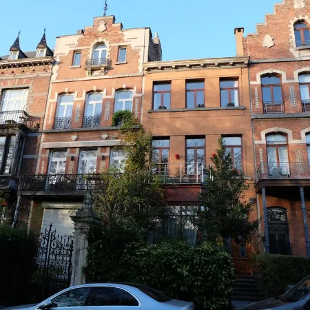 Superb character duplex in the European district Отели в г. Иксель